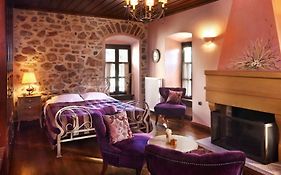 Lousiou Nymphes Escape Suites